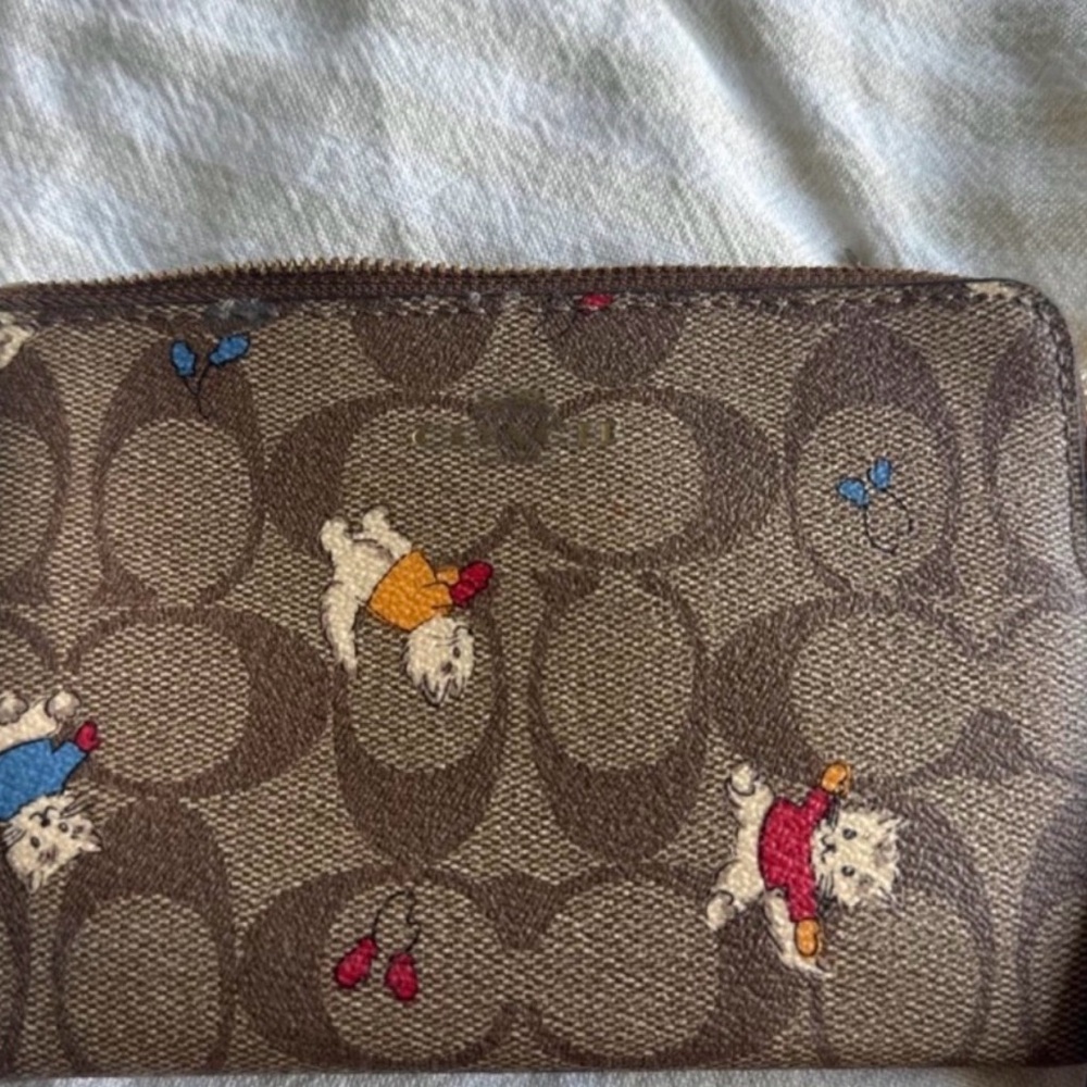 Coach Kitten Party Wristlet